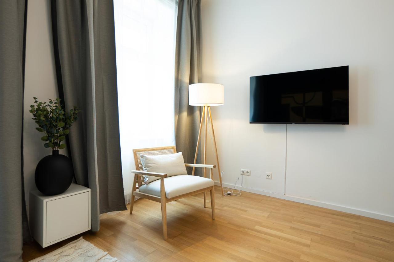 Aesthetic Newly Renovated Apartment Located Near Belvedere Castle, 15 Minutes From Stephansplatz 비엔나 외부 사진